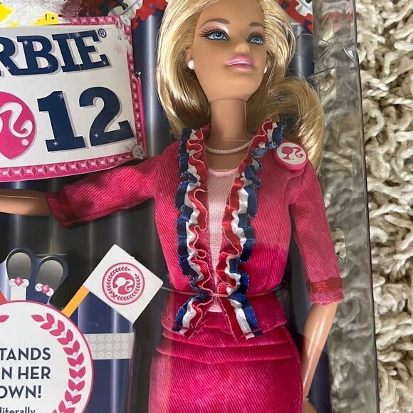 Barbie 2012 I Can Be President Barbie Doll The White House Project Mattel X5323 - Picture 8 of 8